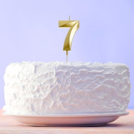 Candle for the cake, the number "7", gold.