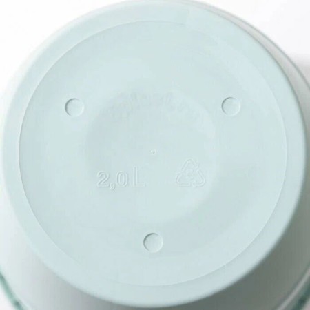 Plastic pot "Venice", d = 19, with a pallet, mint-8