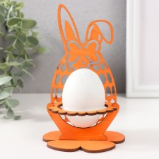 Standing for the egg 
