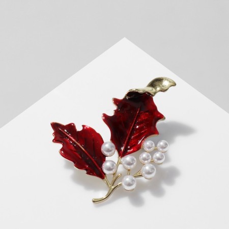 Brooch "Leaves" in pearls, burgundy-white color in gold