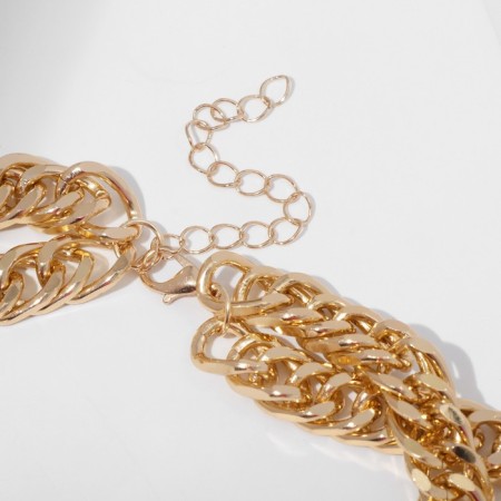 The necklace "chain" is double, tourniquet, color gold, 40 cm-1