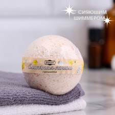 A bomb for a bath with a shimmer 