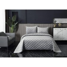 A set with a bedspread 