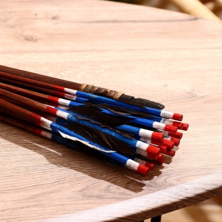 Souvenir onions with bamboo arrows 125x65x3 cm-7