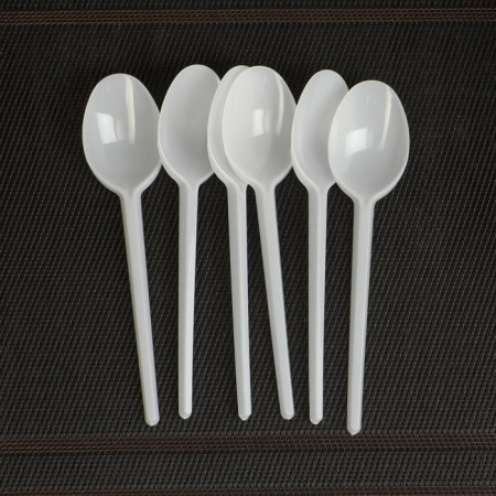 A spoon of plastic disposable white, dining room, 15.5 cm, set 6 pcs