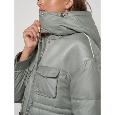 Winter jacket is women, size 44, the color is light green-15
