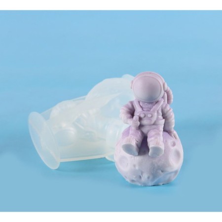 Mold Silicon 3D "Cosmonaut on Asteroid" 5x5x8 cm-3