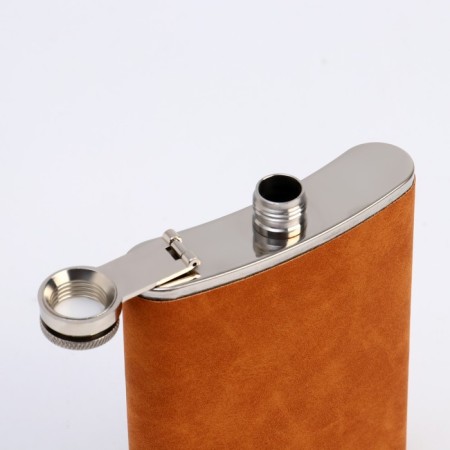 Gift set "Michael" 4 in 1: Flake 240 ml, funnel, 2 glasses, brown, 15 x 17 cm-2