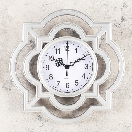 Watching clock, series: interior, "Daina", discrete move, 25 x 25 cm, mix