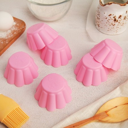 A set of baking shapes of “chamomile”, silicone, 7 × 3 cm, lower d = 4.5 cm, 6 pcs, color mix-4
