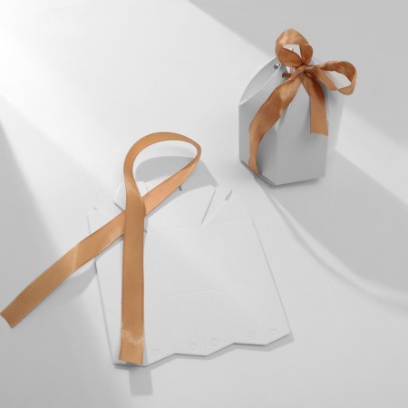 Box Gift "Dome" 4 × 4, white-golden-1