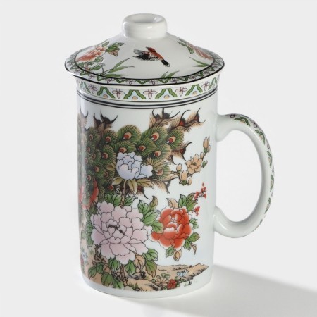Ceramic mug with a lid and sieve "Flowers", 300 ml, white color