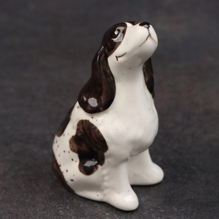 Porcelain figurine "Russian spaniel sits", 9 cm, author's painting