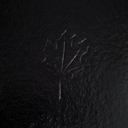 The substrate is reinforced, 22 cm, black-white, 3.2 mm-2