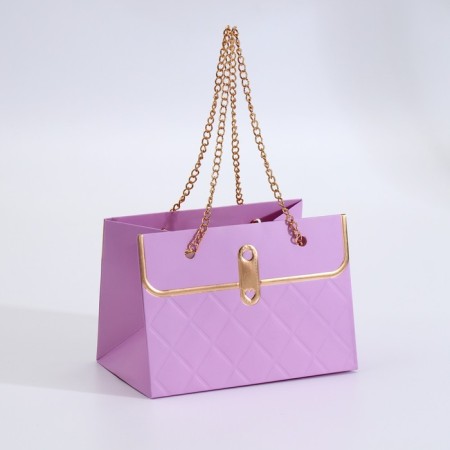 Packet for flowers, handle chain, "lilac", with gold embossing, 15 x 10.5 x 10 cm