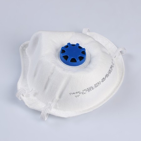 Half mask filtering molded with the source "Source" FFP1-4