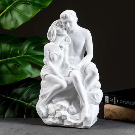 Figure "Lovers on Stone" White 13x18x30cm