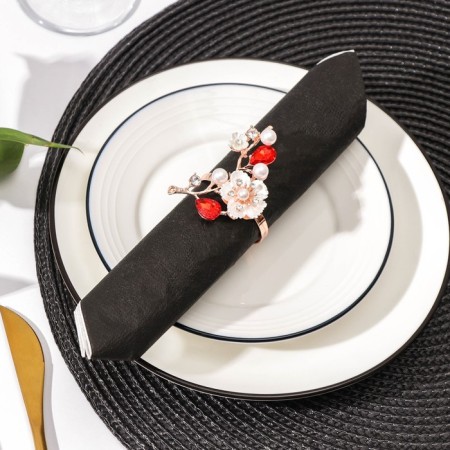 Elizabeth napkin ring, 6.5 × 4.5 × 5 cm, golden color of gold-1
