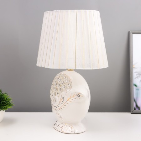 The table lamp "Novel" E14 40W is white 28x40 cm Risalux-2