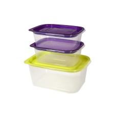A set of plastic containers with Oursson steam.