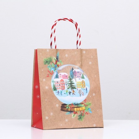Gift Package "Winter Courtyard" 18 x 22.3 x 10 cm-2