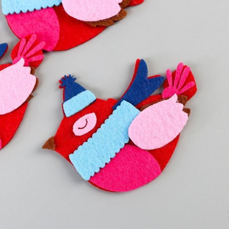 Decor for the work of felt "Tick in a hat and scarf" 6.3x7.2 cm