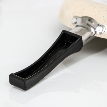 STON SIGN, D = 17 cm, plastic handle, anti -stick coating, beige color-4