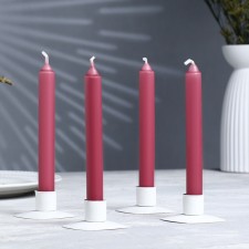 A set of candles of canteens of aromatic 