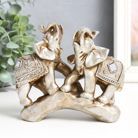 Polystone souvenir "Elephants on stone in blankets with flowers" 14.5x3.8x13 cm