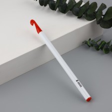 Knitting hook, d = 8 mm, 16 cm, white/red color
