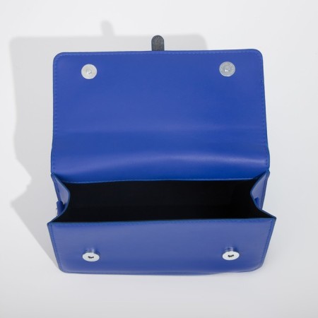 Bag-mixer on the valve, the color is blue-6