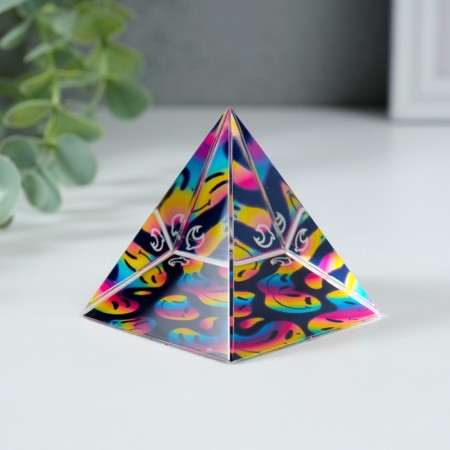 Souvenir glass pyramid "Smiles" 6x6x6 cm-5