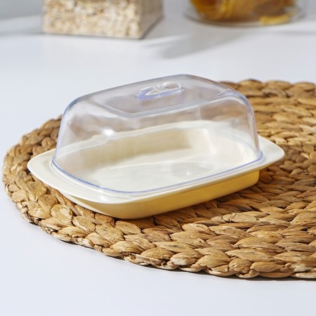 Verona oil, 17 × 11.5 × 7 cm, light-beige color