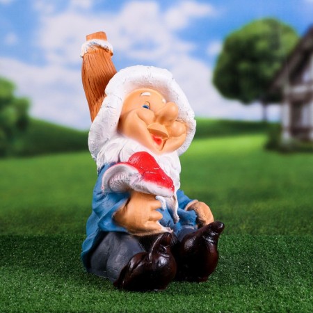 Garden figure "Sedentary dwarf" 26x30x37cm-3