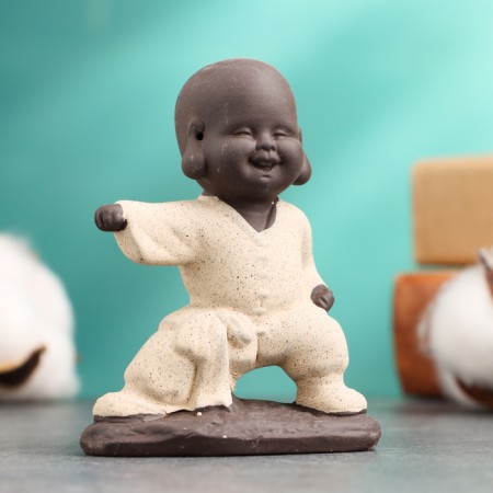 Figure "Buddha Karatist", 7x9 cm, yellow-8