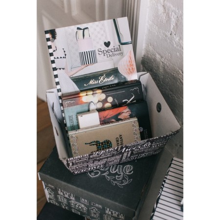 Gift folding box, packaging, “house where the heart”, 31.2 x 25.6 x 16.1 cm-1