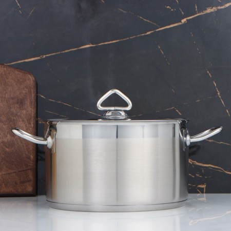 Pan, 5 l, d = 23.5 cm, h = 13 cm, metal cover, triple bottom, induction-7