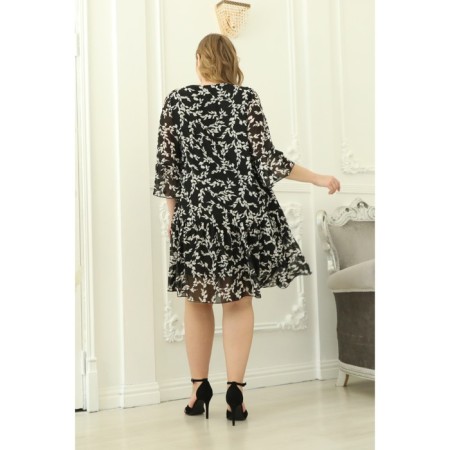 Women's dress, size 52-2
