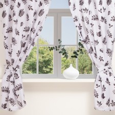 A set of curtains for the kitchen with sequences of Ethel 