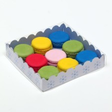 Box for cookies with PVC 