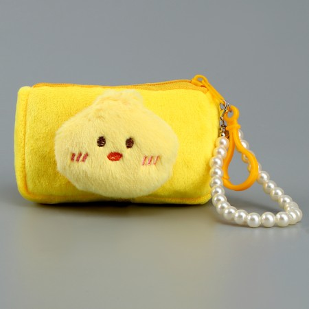 Kucking "chicken" on a bracelet keychain