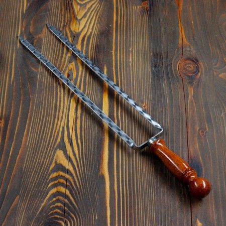 Double fork-Shampur with a wooden handle, with a pattern, 40cm