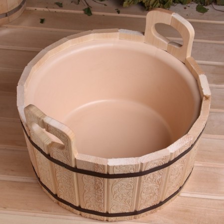 Gang made of linden, 12 l, plastic insert, Russian pattern-4