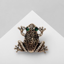 Brooch 