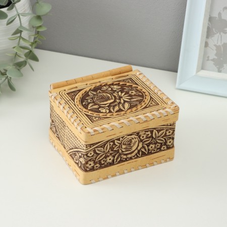 Rose box, hinge, 12*11*7 cm, birch bark