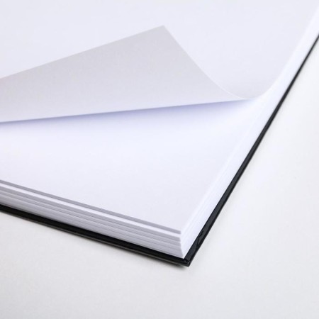 Sketchbook in a solid cover on the crest Life is the Art A5, 80 l, 100 g/m-4