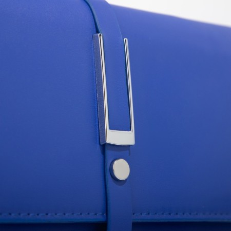 Bag-mixer on the valve, the color is blue-4