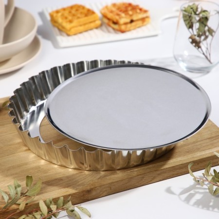 Baking form with a removable bottom, h = 4.5 cm, d = 28 cm-1