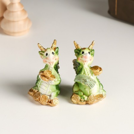 Souvenir Polystone "Green Dragon with Coins" with sparkles mix 3.7x2.8x5 cm