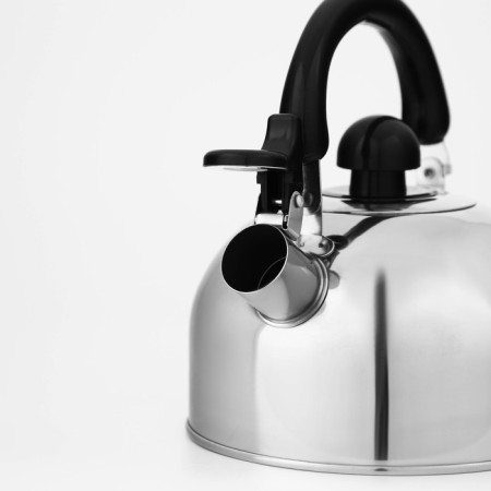 A kettle with a stainless steel whistle “Black Night”, 2 l, chrome -colored color-3